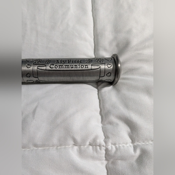 Pewter First Communion Certificate Holder. Engraved with church, doves, chalise. - Picture 2 of 8